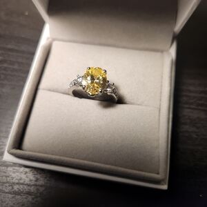 Elegant Yellow and Silver Women's Ring